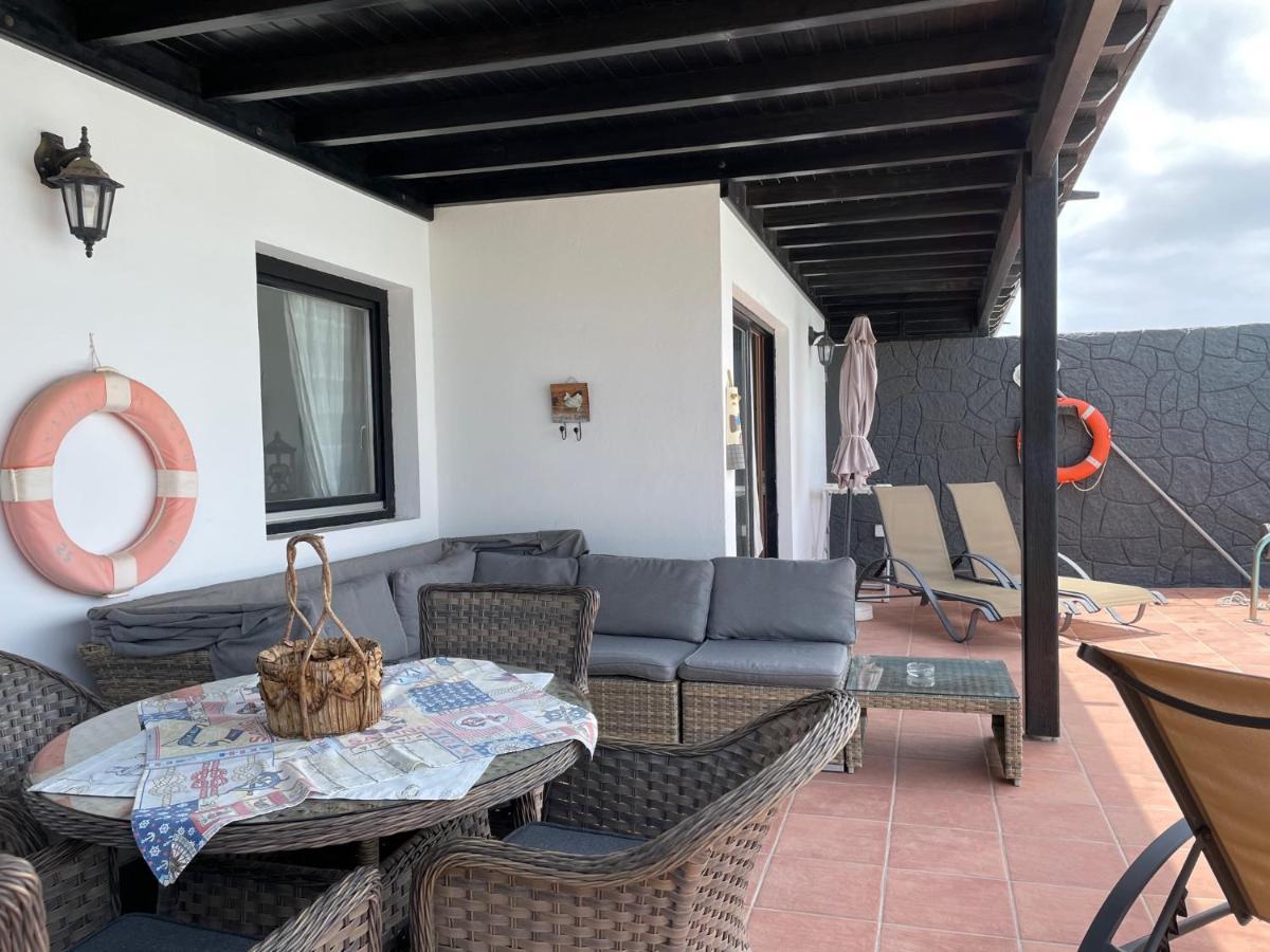 Villa Burgao Playa Blanca  Exterior photo