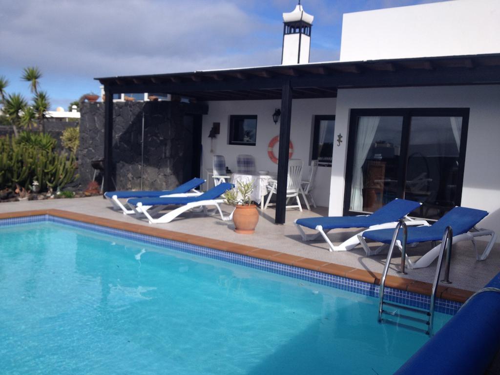 Villa Burgao Playa Blanca  Exterior photo
